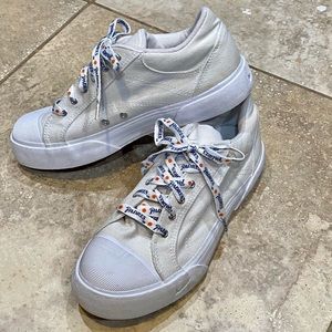 Women's Vintage Nike Sneakers - Sz 7.5